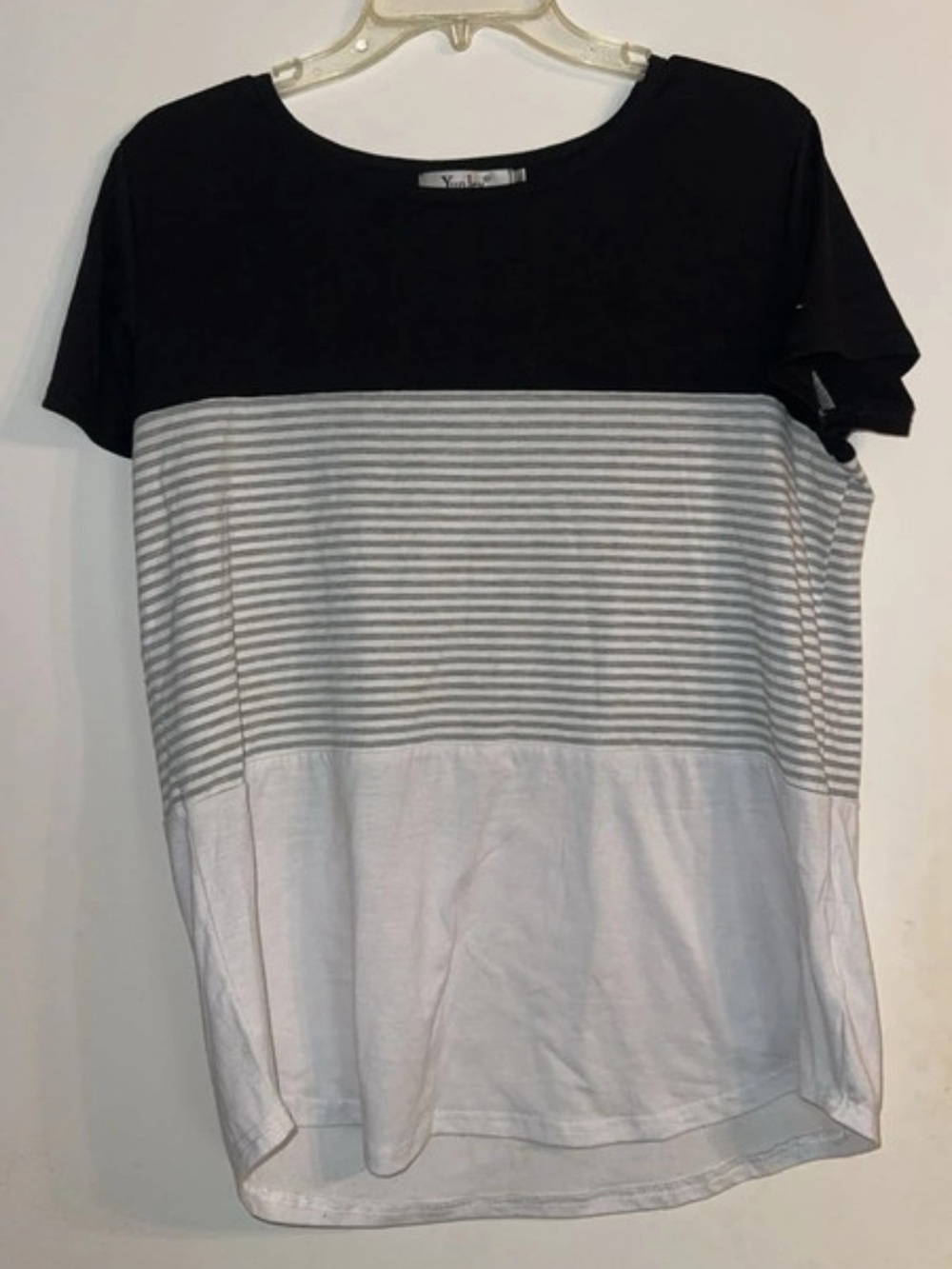 Women’s Black, Gray & White Colorblock Short Sleeve Tee